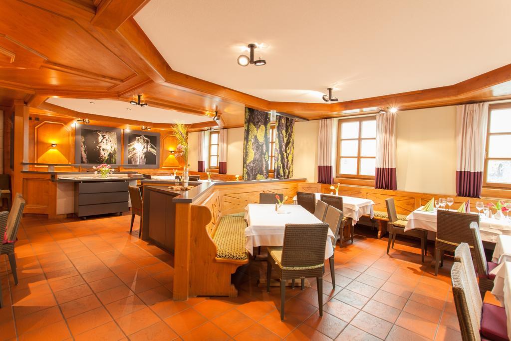Hotel Restaurant Jaegerhof Weisendorf Kültér fotó