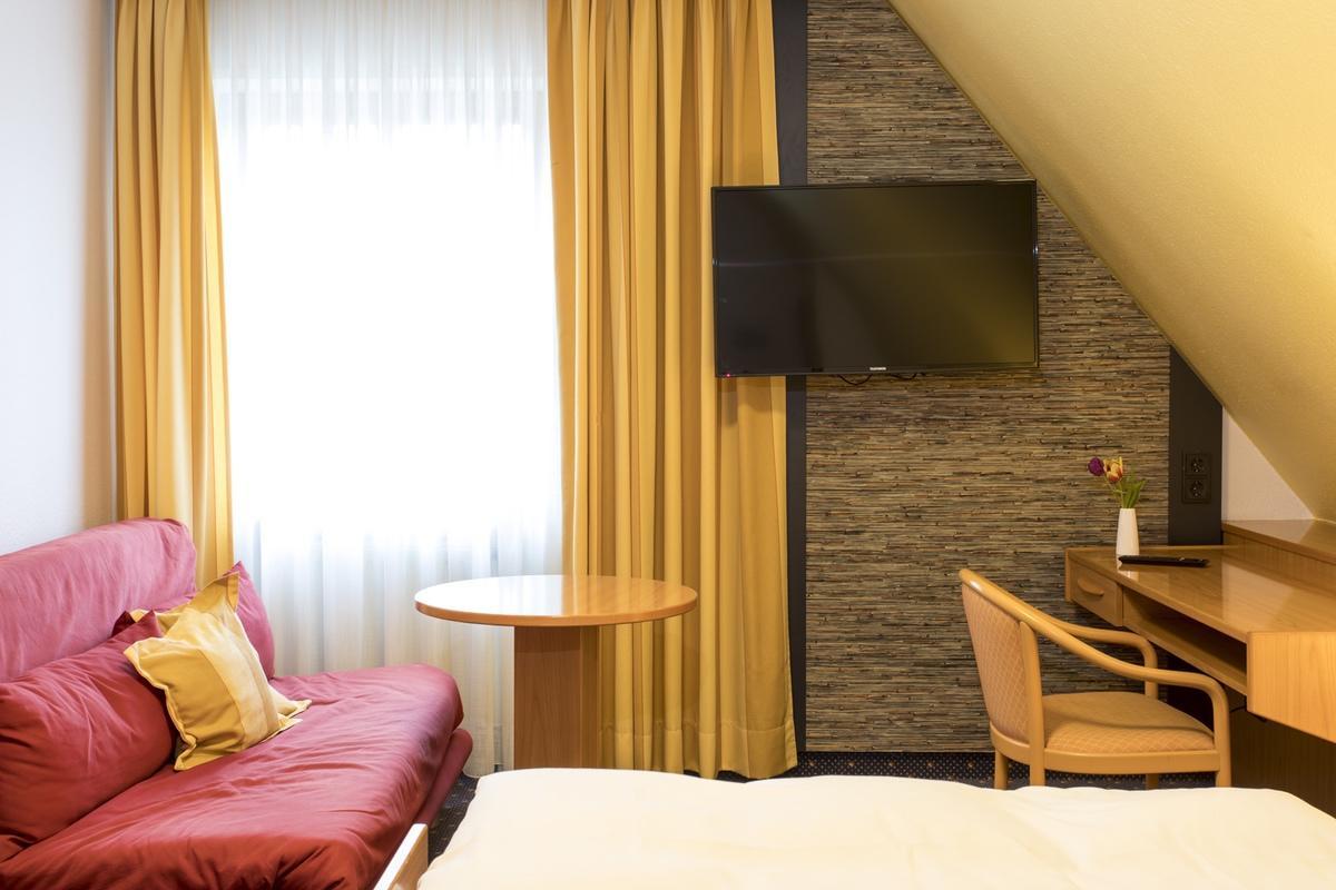 Hotel Restaurant Jaegerhof Weisendorf Kültér fotó